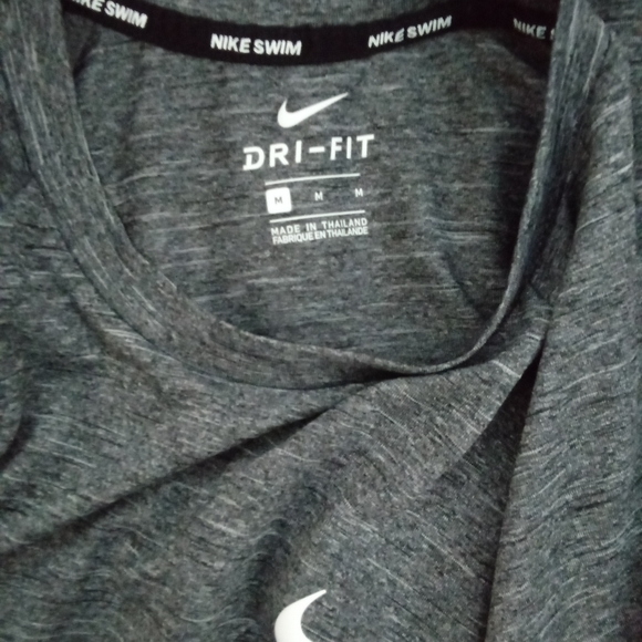 NIKE SWIM DRI-FIT 👕 - Picture 2 of 4